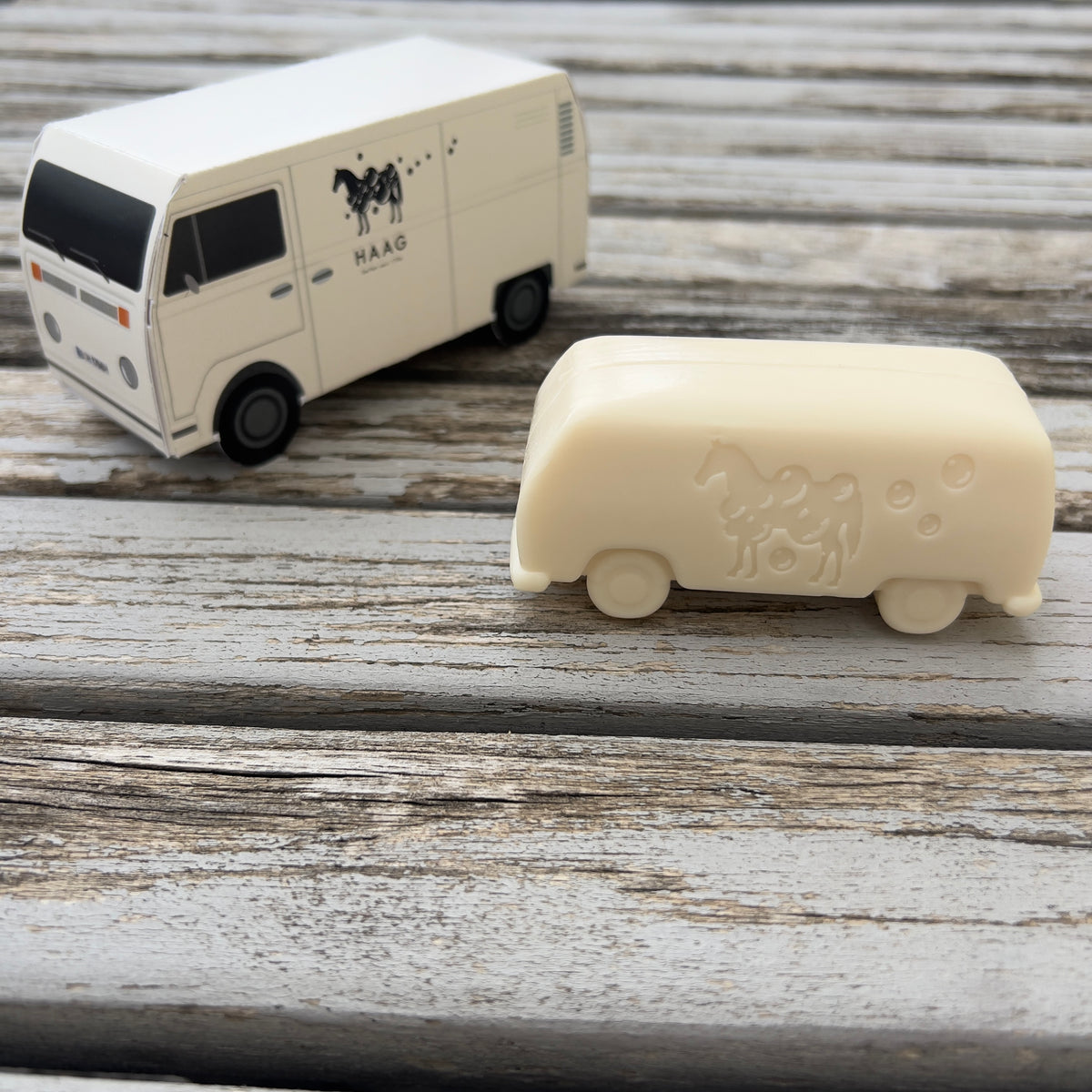 Seifen - Bus - weiß - Pomme Granate